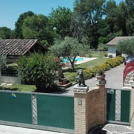 Gino's House - Locazione Turistica בית נופש